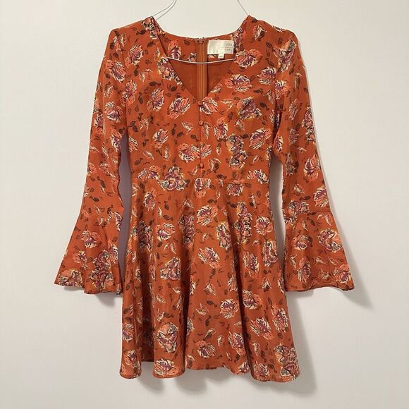 J.O.A. Orange Floral Fit And Flare Dress Sz S V Neck Flare Bell Sleeve Boho - Picture 1 of 7